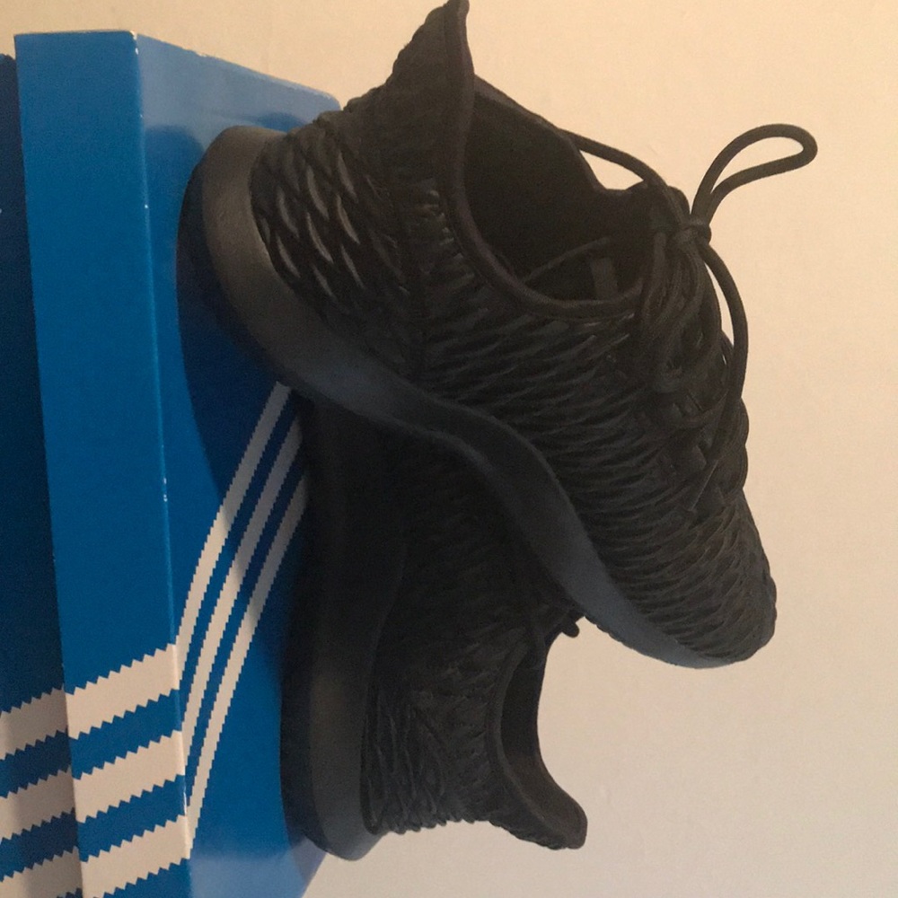 Adidas Tubular Shadow Size 11 men’s